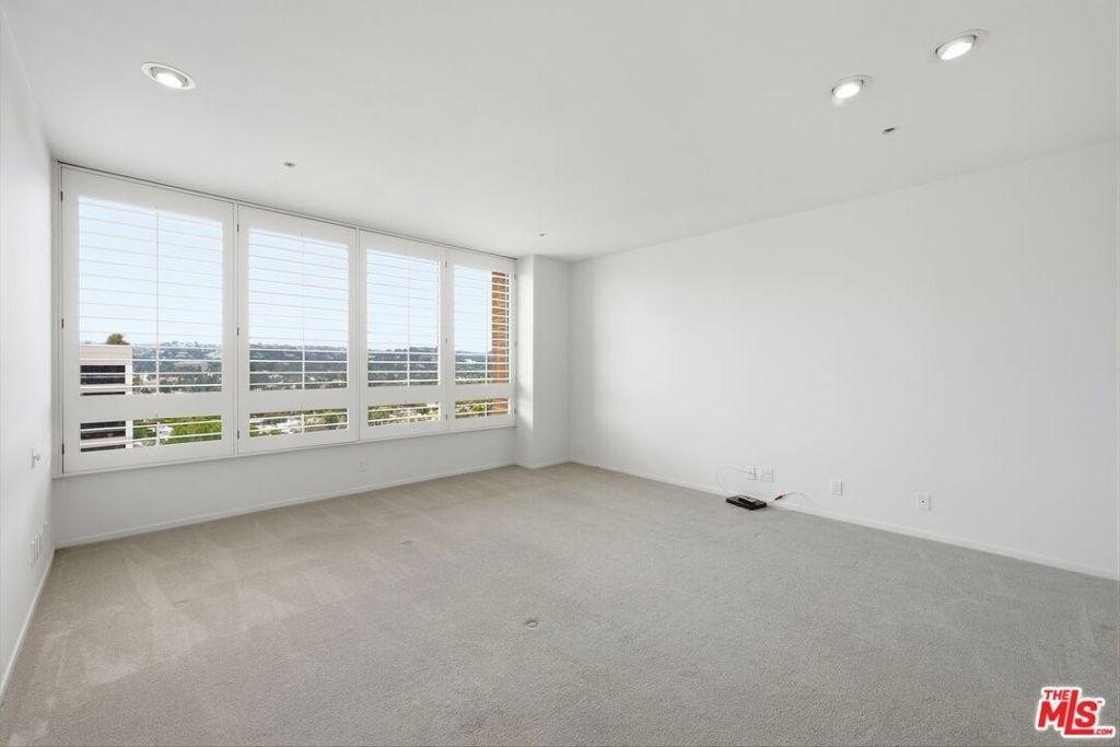 10430 Wilshire Boulevard - Photo 13