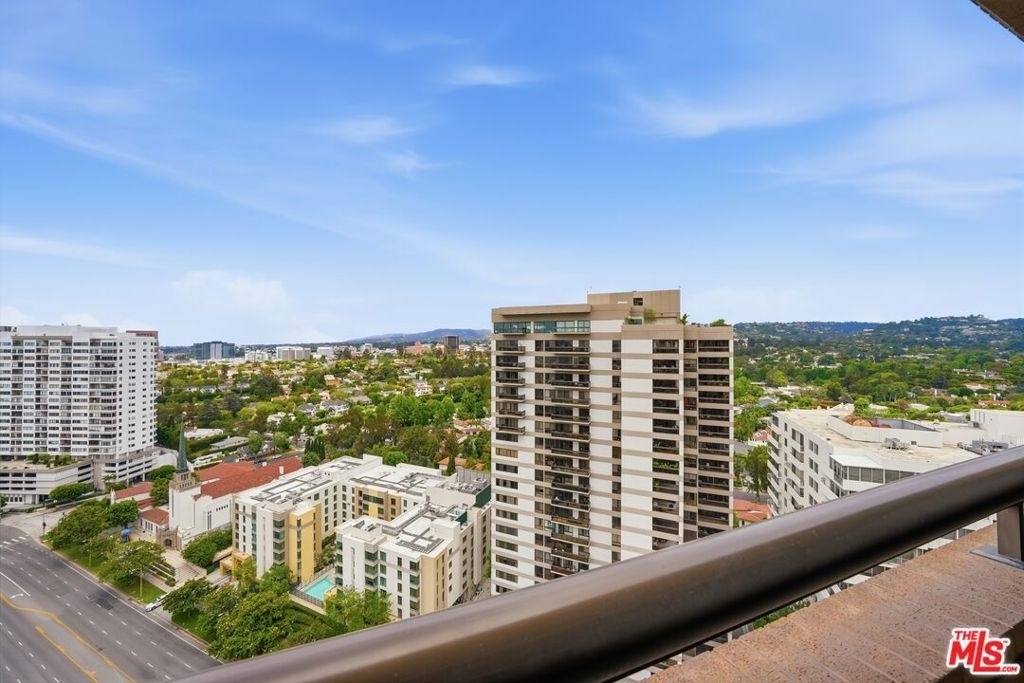 10430 Wilshire Boulevard - Photo 20