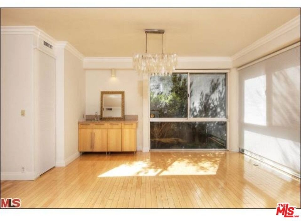 318 N Maple Drive - Photo 6