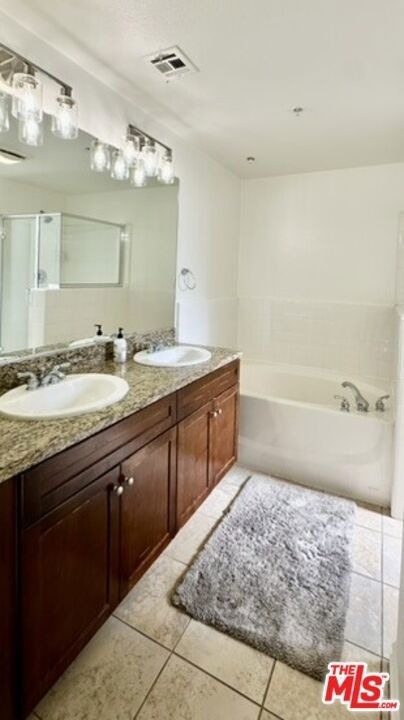 629 Traction Avenue - Photo 29