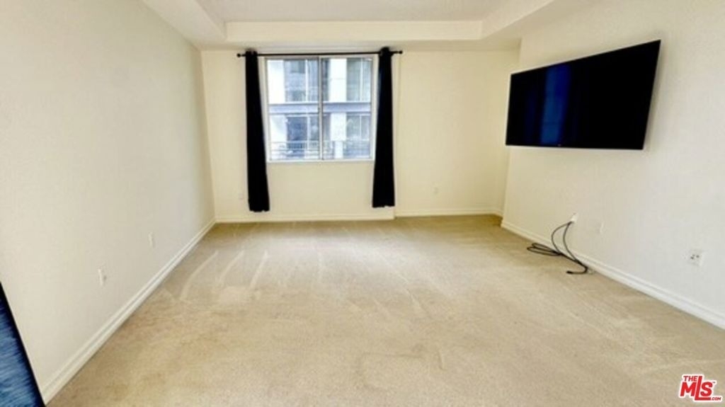 629 Traction Avenue - Photo 26