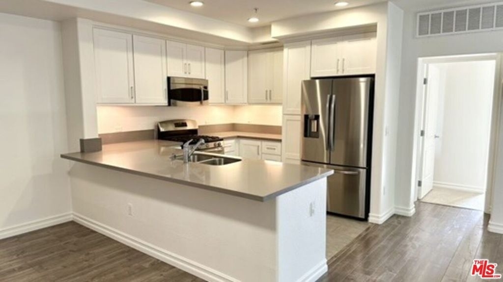629 Traction Avenue - Photo 21