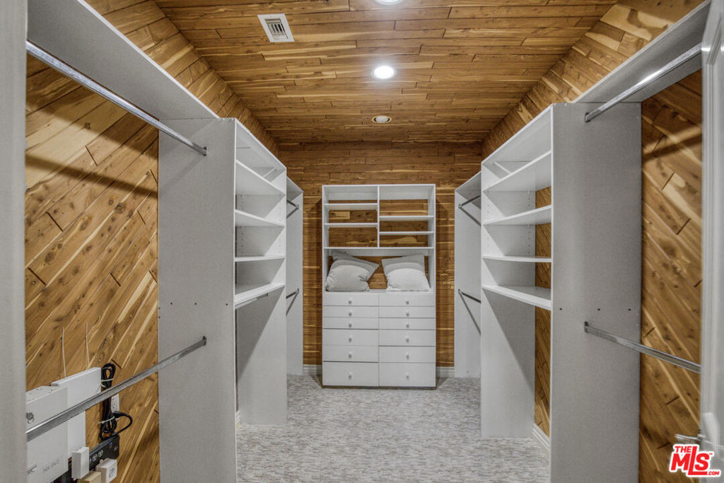 3690 Crownridge Drive - Photo 41