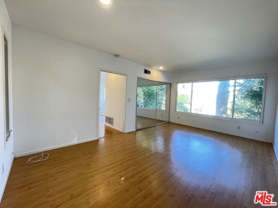 6216 Temple Hill Drive - Photo 18