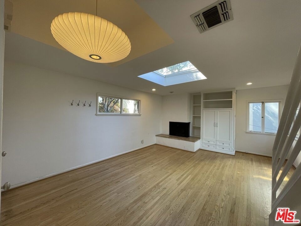 6216 Temple Hill Drive - Photo 3