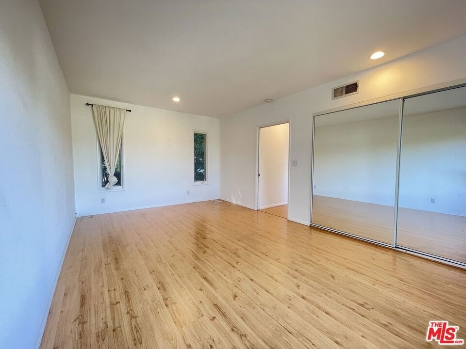 6216 Temple Hill Drive - Photo 19