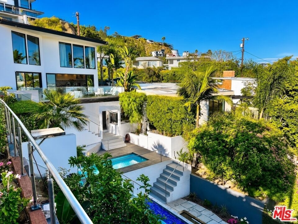 8380 Hollywood - Photo 29