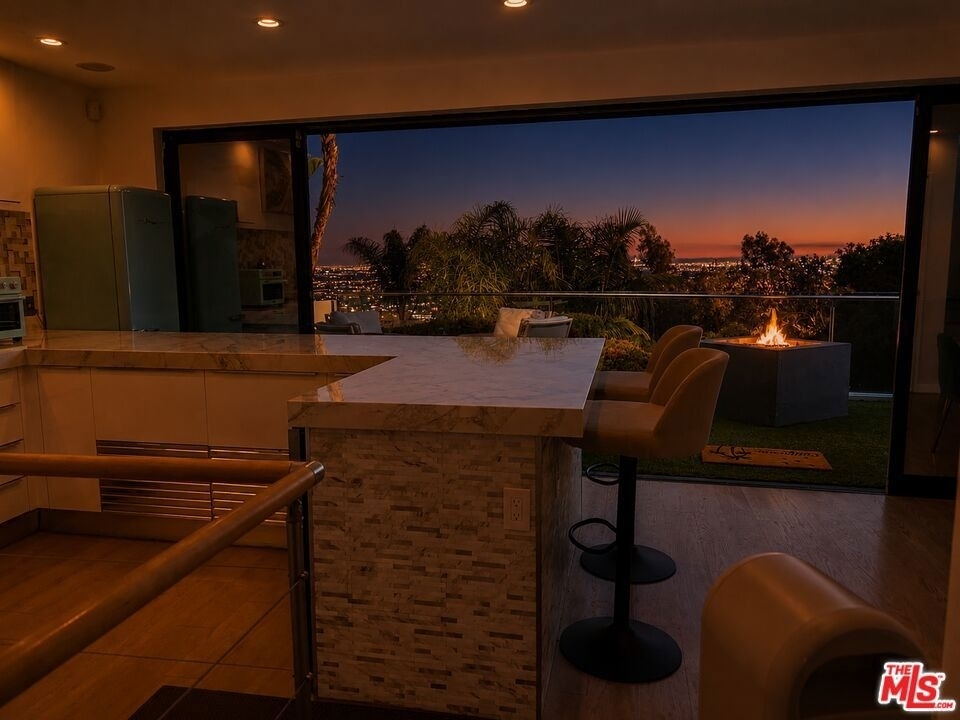 8380 Hollywood - Photo 26