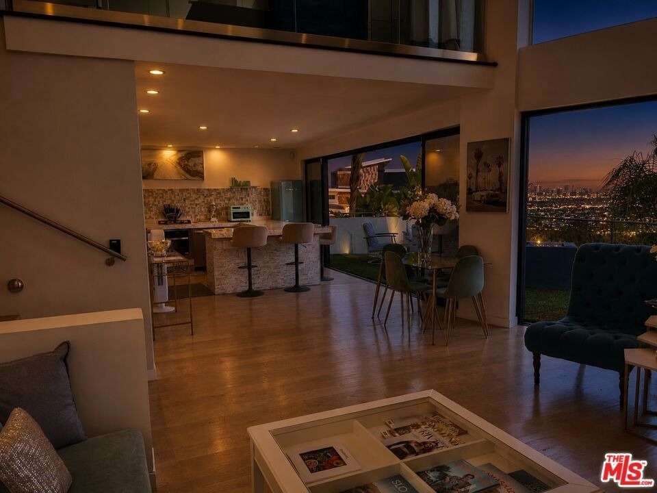8380 Hollywood - Photo 24