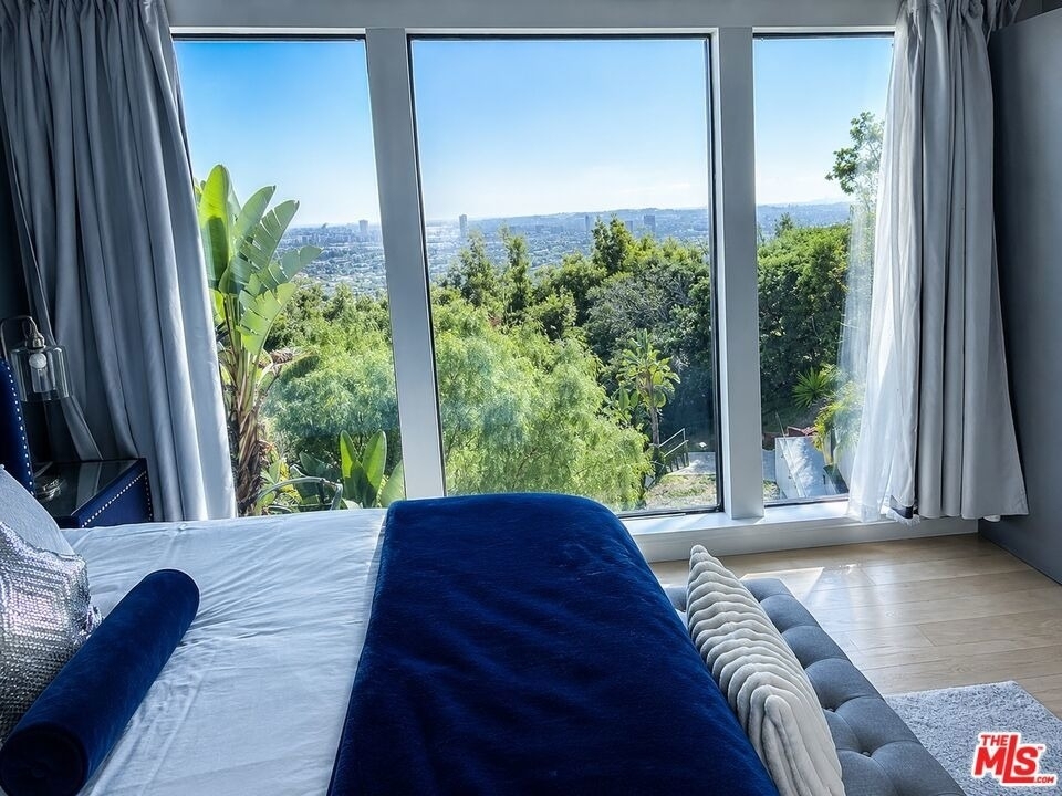8380 Hollywood - Photo 33