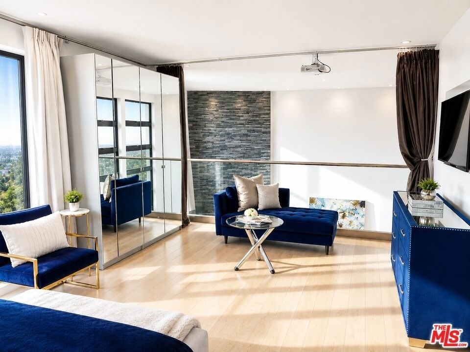 8380 Hollywood - Photo 32