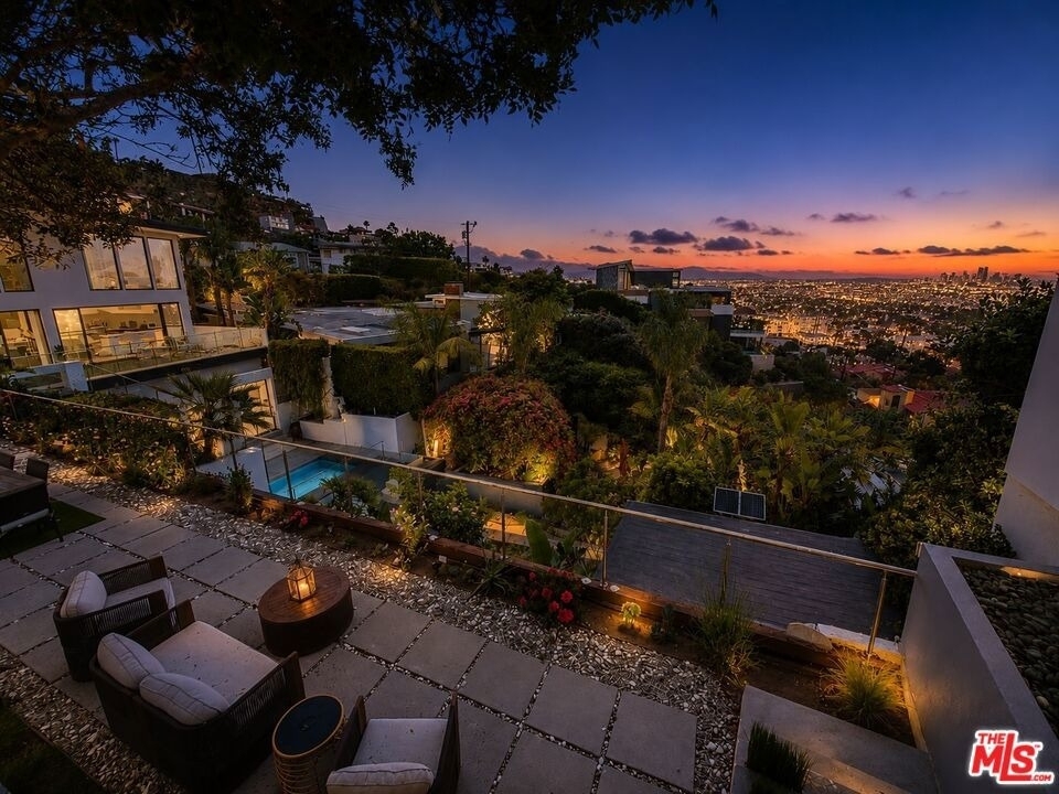 8380 Hollywood - Photo 54
