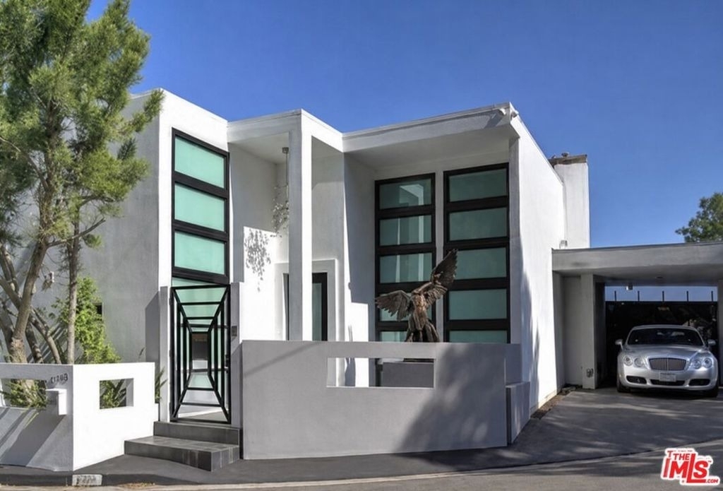 8380 Hollywood - Photo 8