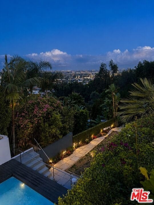 8380 Hollywood - Photo 4