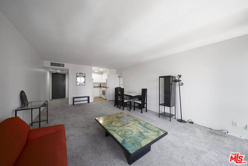 800 W 1st Street - Photo 9
