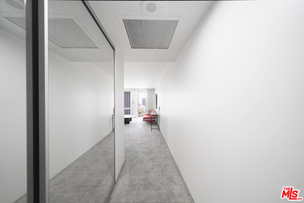 800 W 1st Street - Photo 5