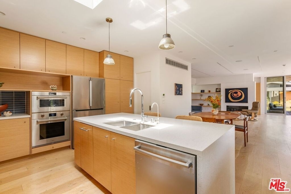 1407 Oak Street - Photo 12