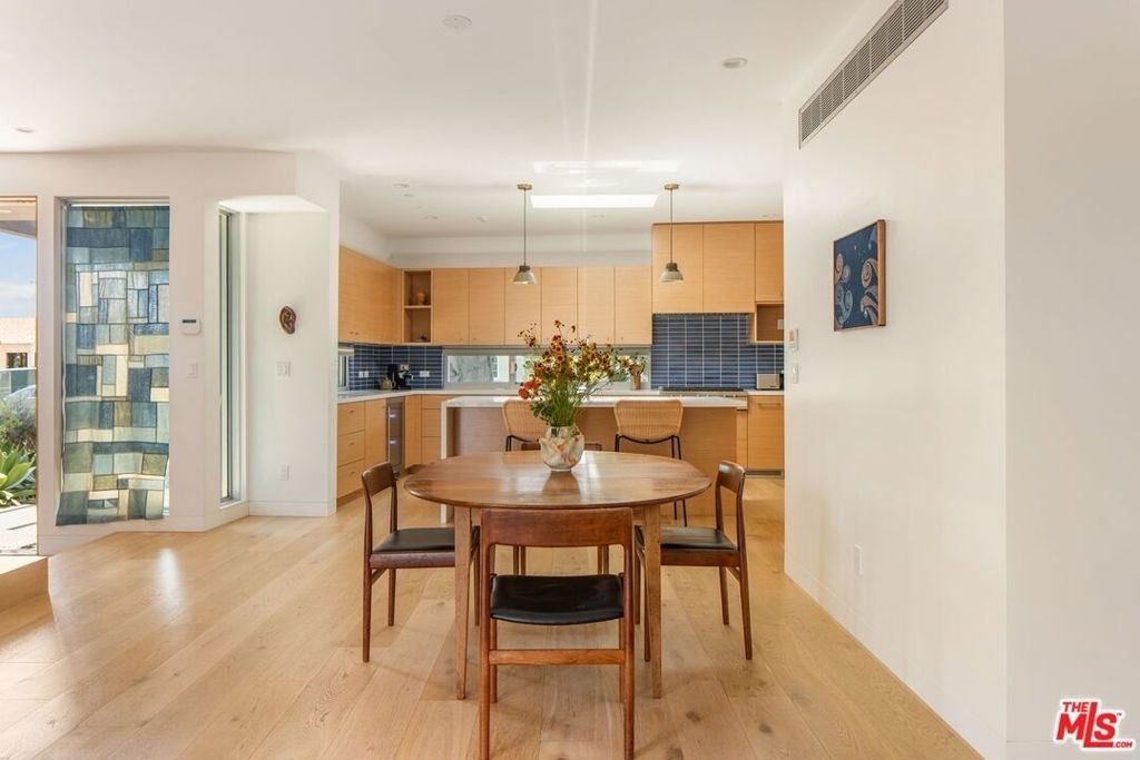 1407 Oak Street - Photo 9