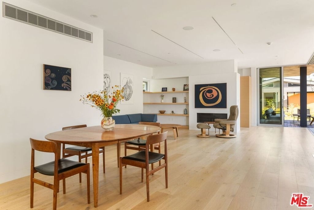 1407 Oak Street - Photo 8