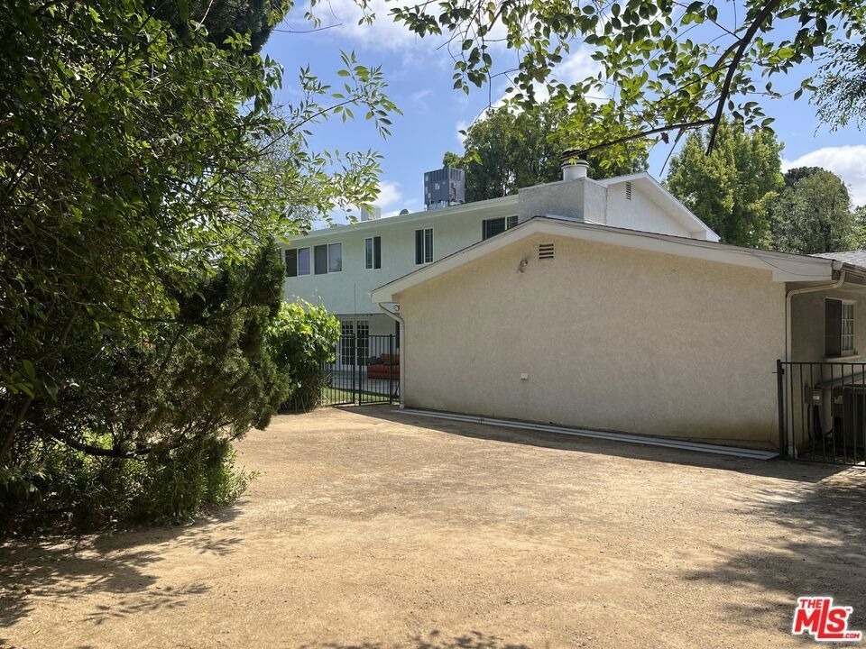 5819 Fairhaven Avenue - Photo 14