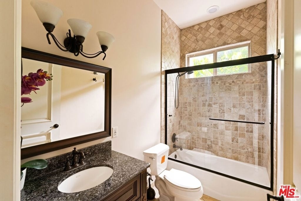 4822 Valjean Avenue - Photo 22