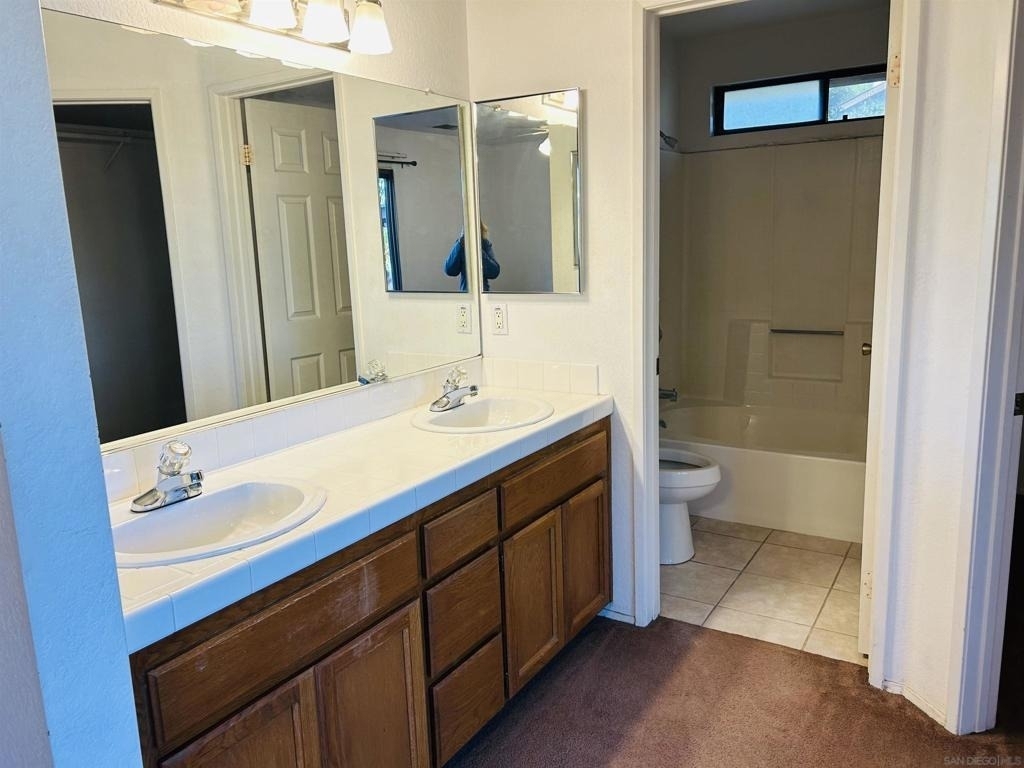 12156 Lakeside Ave - Photo 6
