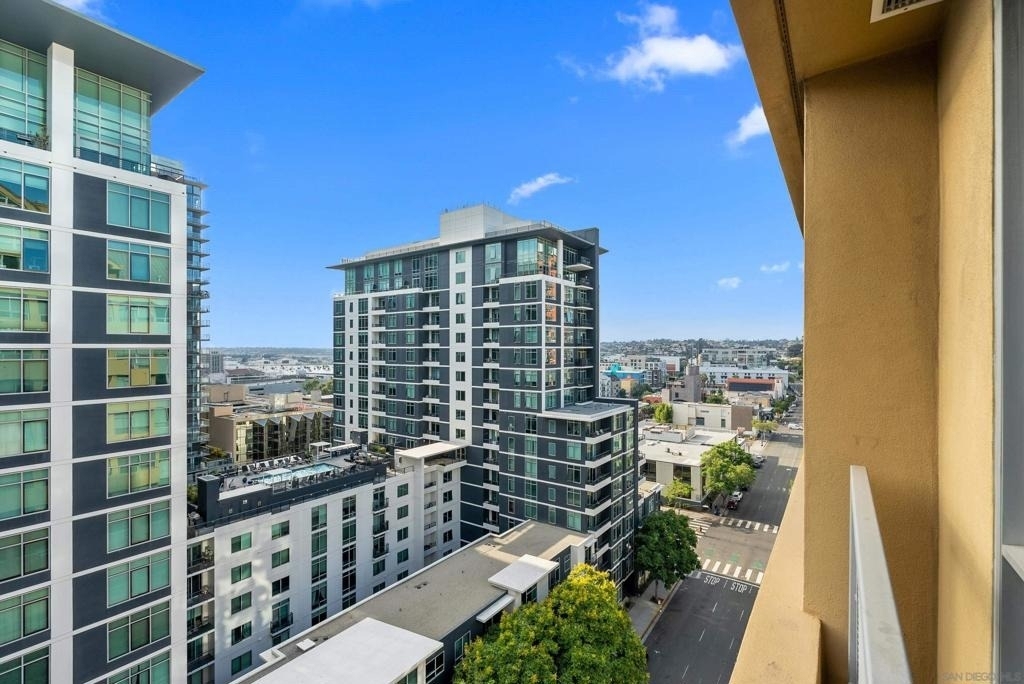 350 W Ash Street W - Photo 38