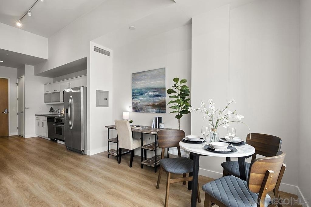 350 W Ash Street W - Photo 12