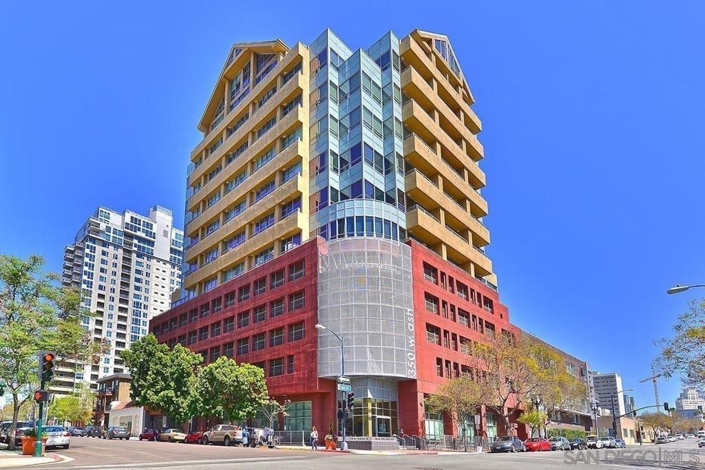 350 W Ash Street W - Photo 30
