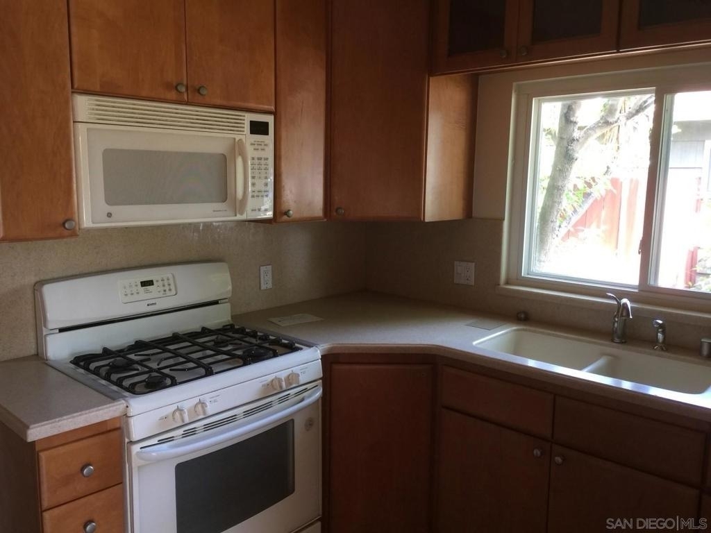 5104 63rd - Photo 1