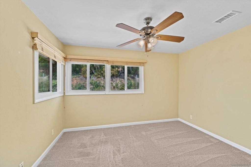 4258 Summit Dr - Photo 30