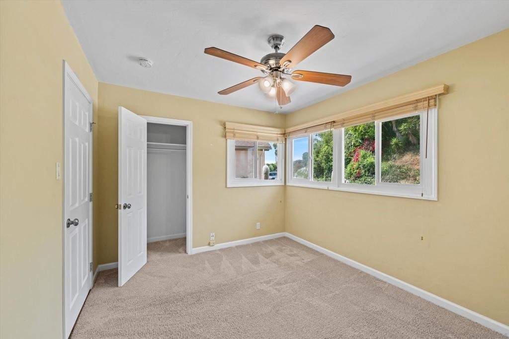 4258 Summit Dr - Photo 31