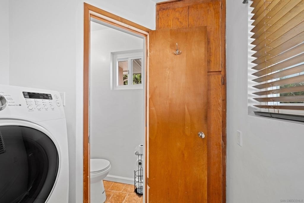 4258 Summit Dr - Photo 37