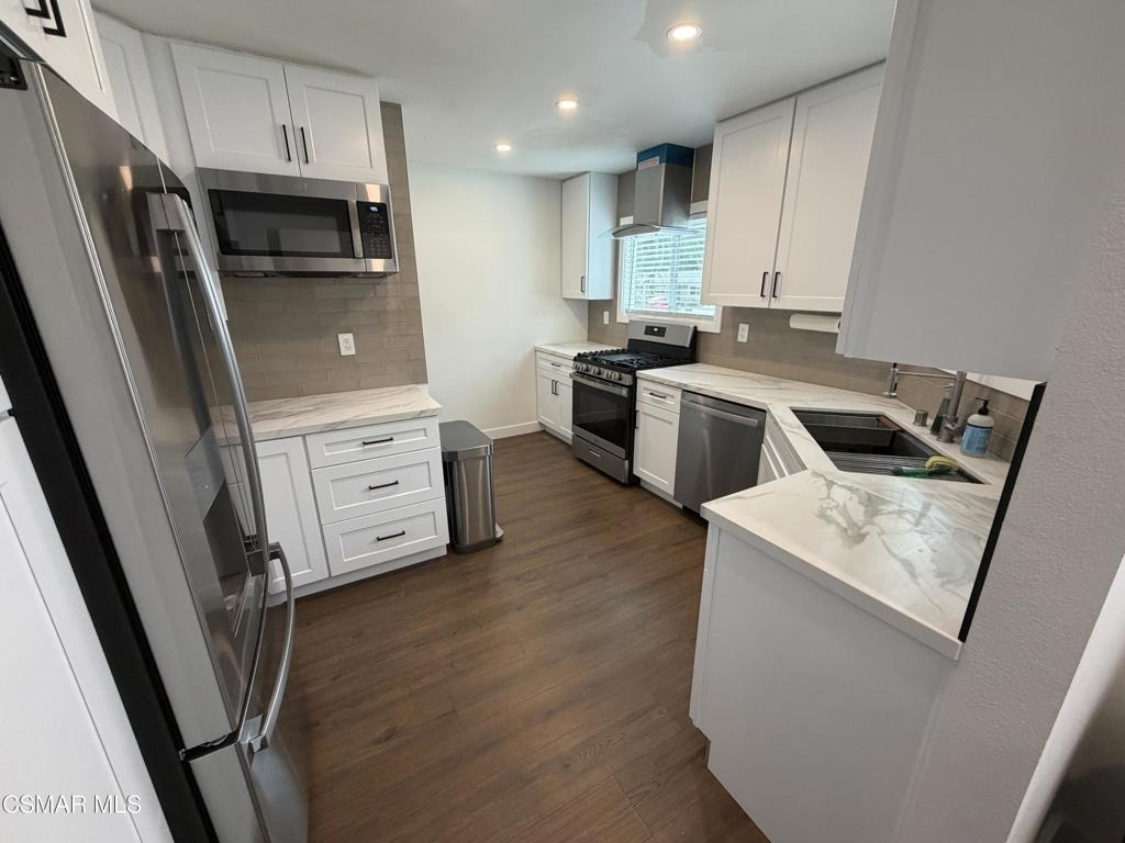 1332 Calle Crisantemo - Photo 1