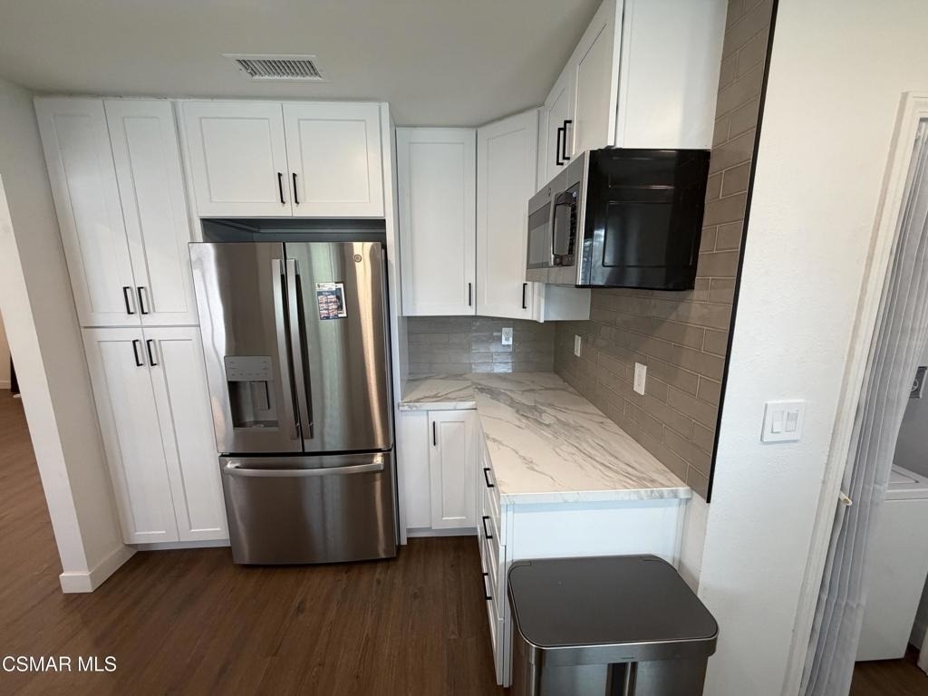1332 Calle Crisantemo - Photo 3