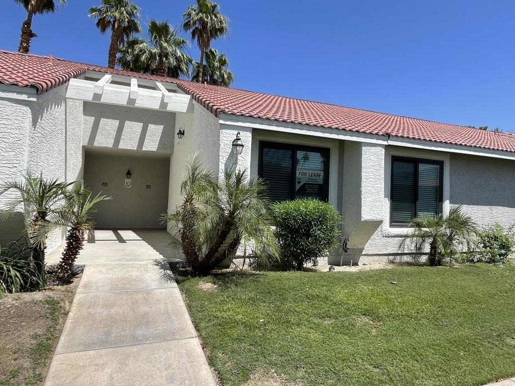 43376 Cook Street - Photo 5