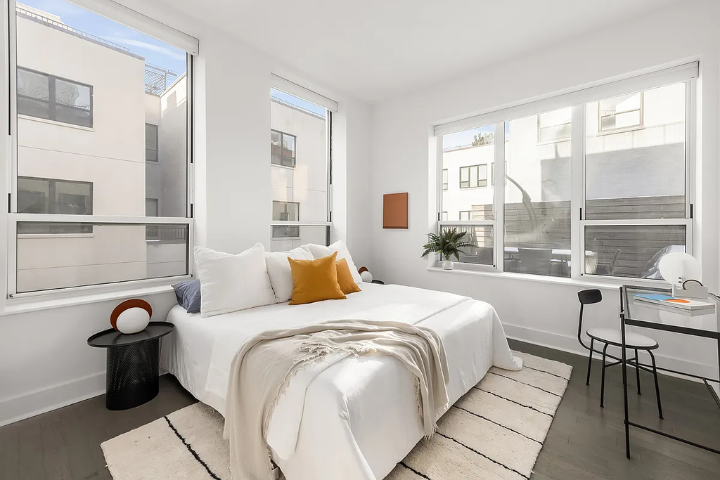 416 West 52nd Street - Photo 4