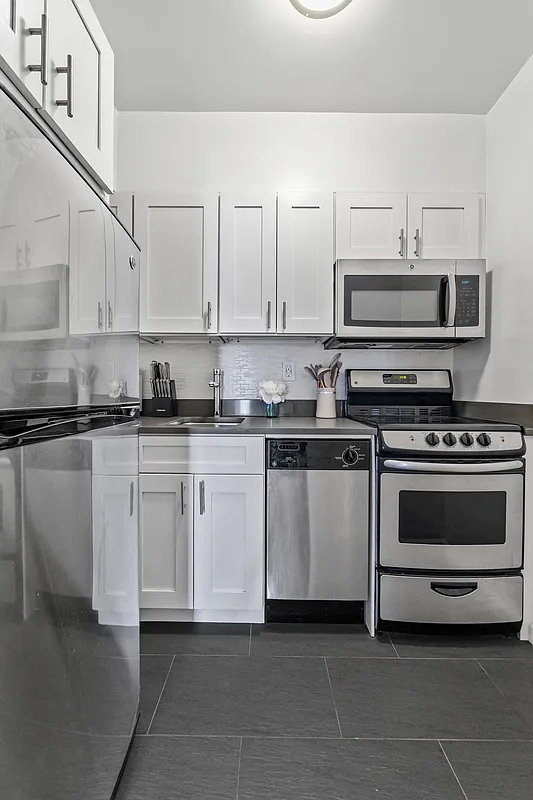 80 Park Avenue - Photo 3