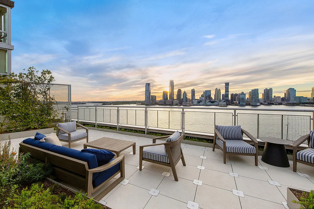 20 River Terrace - Photo 7