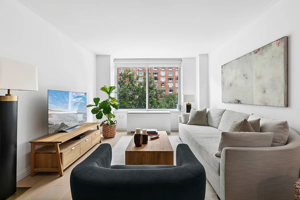 212 Warren Street - Photo 1