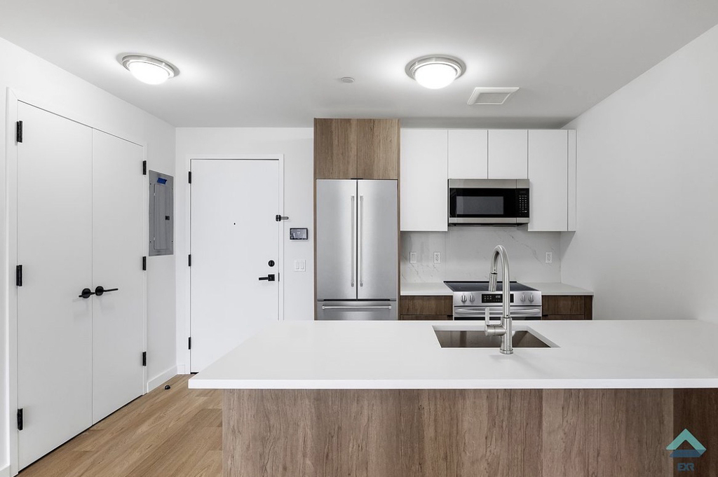 3510 Glenwood Road - Photo 1
