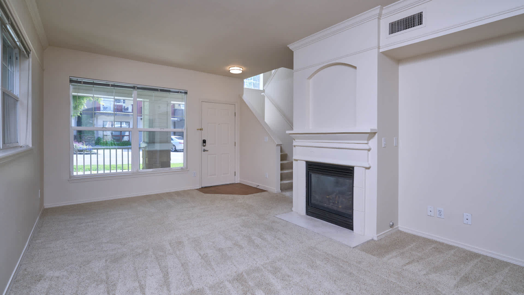 14420 North Creek Drive - Photo 57