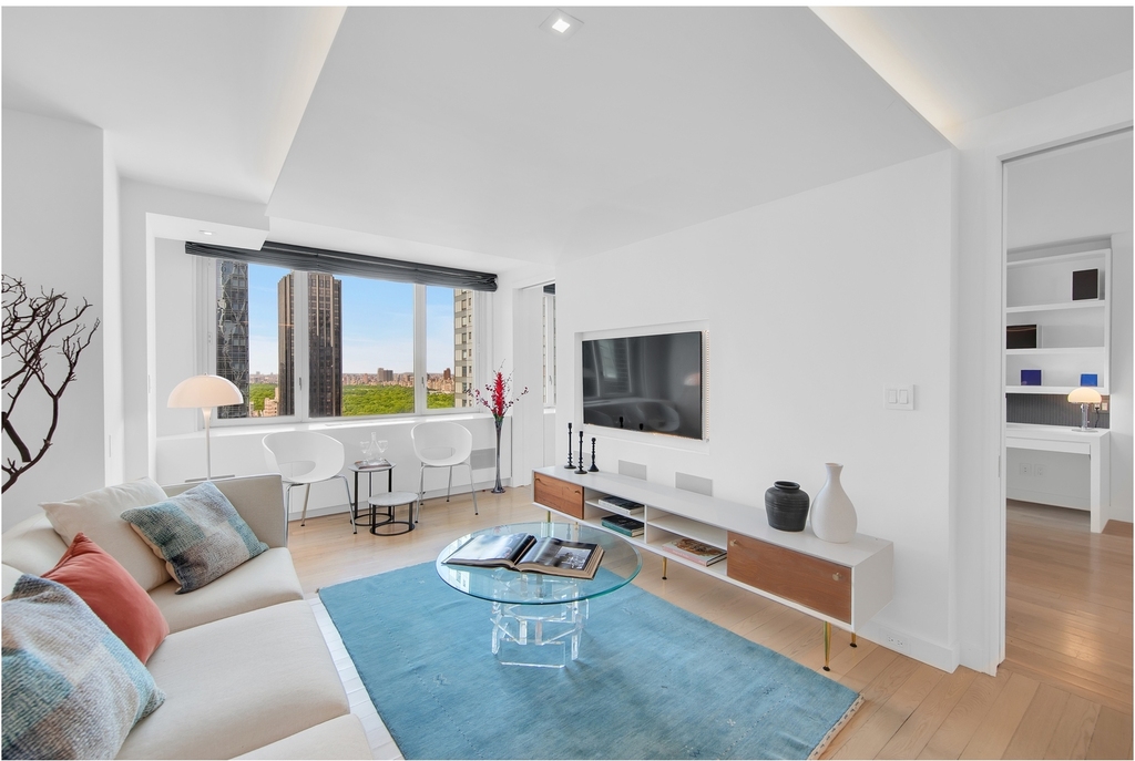 322 W 57th St - Photo 1