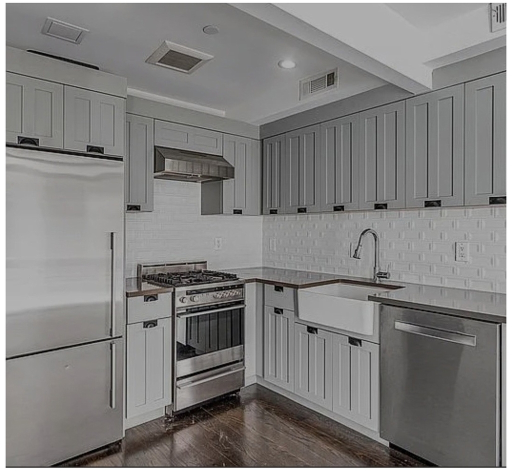 1255 Bushwick Ave - Photo 2
