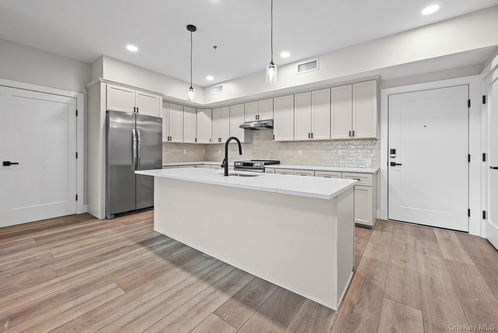 80 Division Street - Photo 3