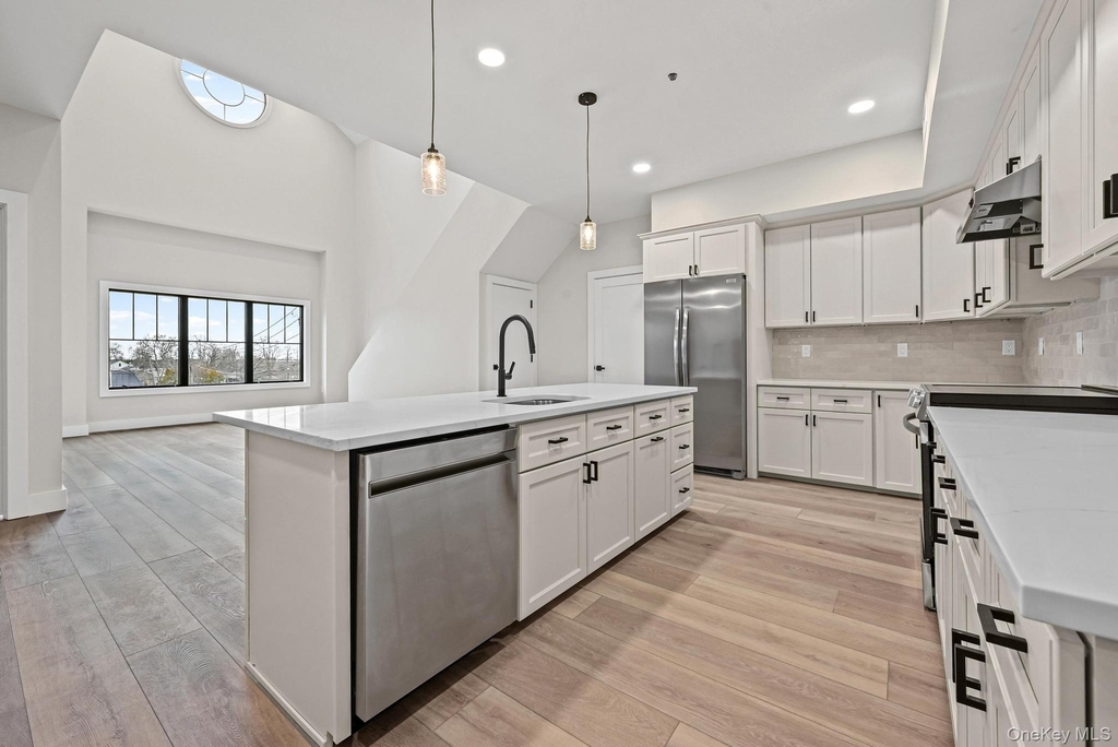 80 Division Street - Photo 1