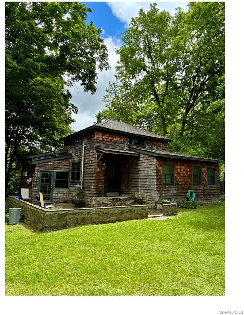 186 Taylor Road - Photo 2