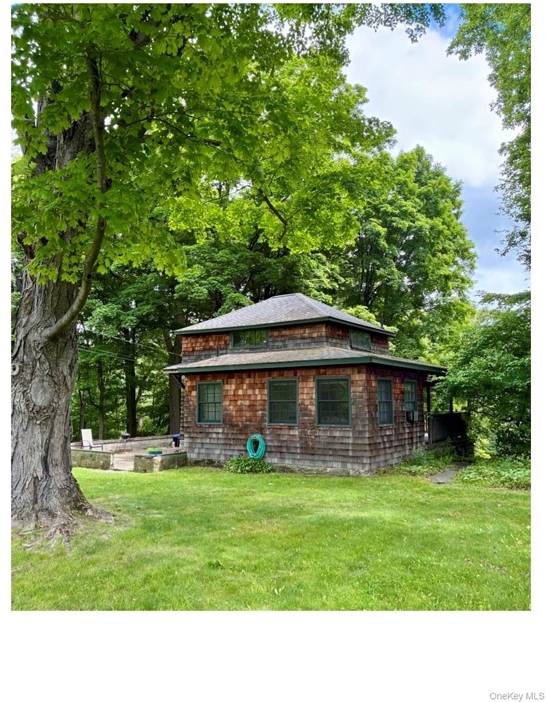 186 Taylor Road - Photo 1