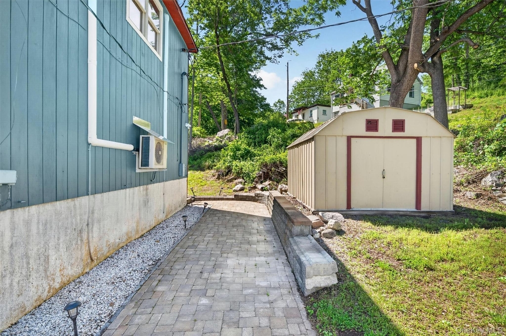 5 Canterbury Road - Photo 2