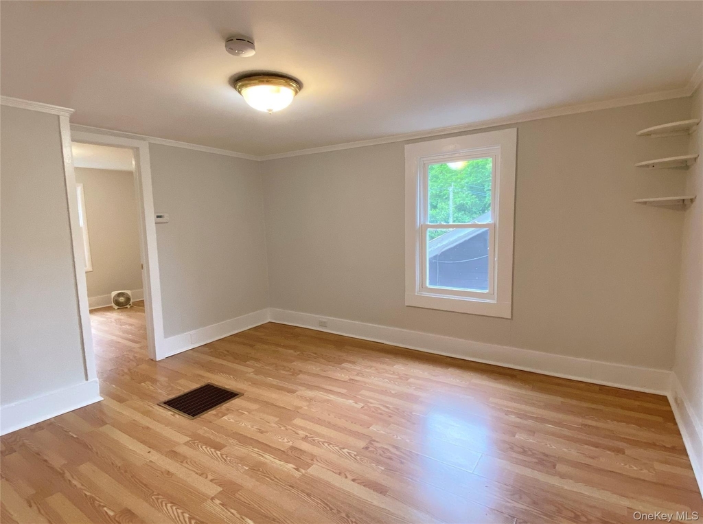 87 Snowden (rear Cottage) Avenue - Photo 8